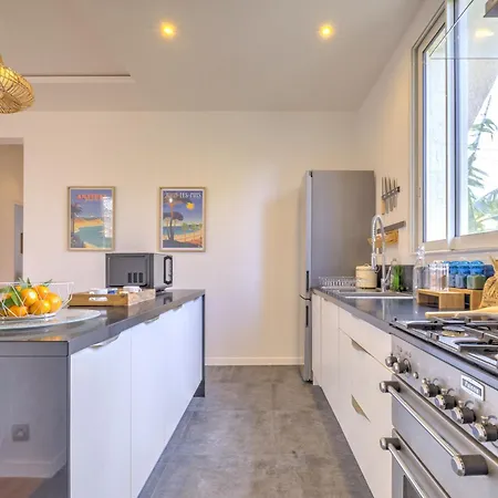 Secret Garden アパート アンティーブ